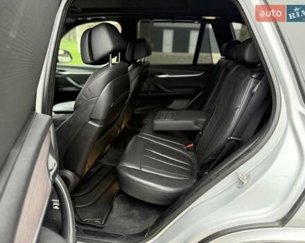 Сірий БМВ Х5, об'ємом двигуна 2.98 л та пробігом 140 тис. км за 27500 $, фото 22 на Automoto.ua