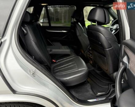 Сірий БМВ Х5, об'ємом двигуна 2.98 л та пробігом 140 тис. км за 27500 $, фото 27 на Automoto.ua