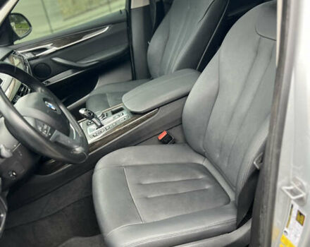 Серый БМВ Х5, объемом двигателя 2 л и пробегом 246 тыс. км за 18850 $, фото 13 на Automoto.ua