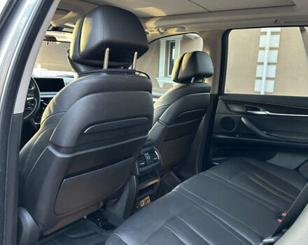 Серый БМВ Х5, объемом двигателя 2.98 л и пробегом 155 тыс. км за 25000 $, фото 25 на Automoto.ua