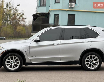 Серый БМВ Х5, объемом двигателя 2 л и пробегом 246 тыс. км за 18850 $, фото 3 на Automoto.ua