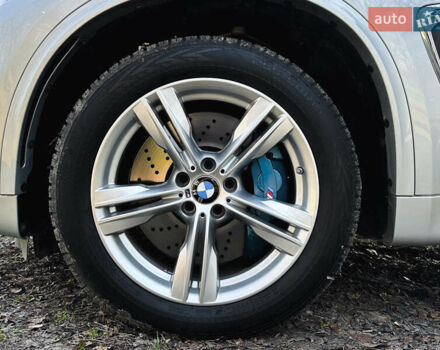 Сірий БМВ Х5, об'ємом двигуна 4.39 л та пробігом 80 тис. км за 33333 $, фото 31 на Automoto.ua