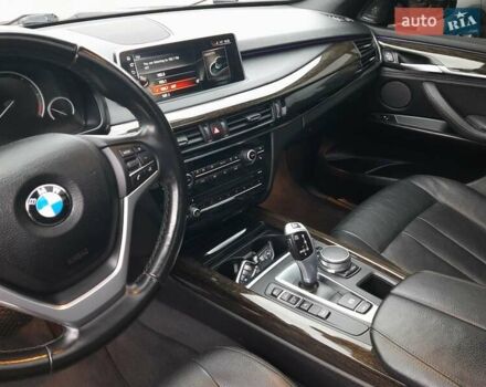 Серый БМВ Х5, объемом двигателя 3 л и пробегом 229 тыс. км за 27499 $, фото 27 на Automoto.ua