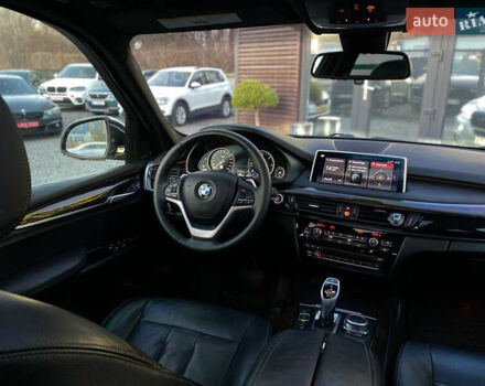 Серый БМВ Х5, объемом двигателя 2.99 л и пробегом 130 тыс. км за 33900 $, фото 9 на Automoto.ua