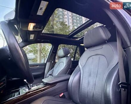 Сірий БМВ Х5, об'ємом двигуна 2 л та пробігом 236 тис. км за 26900 $, фото 40 на Automoto.ua