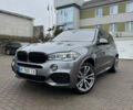 Серый БМВ Х5, объемом двигателя 2.99 л и пробегом 154 тыс. км за 36500 $, фото 1 на Automoto.ua