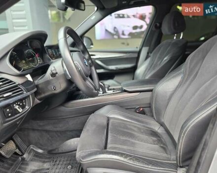 Серый БМВ Х5, объемом двигателя 2 л и пробегом 170 тыс. км за 29999 $, фото 7 на Automoto.ua