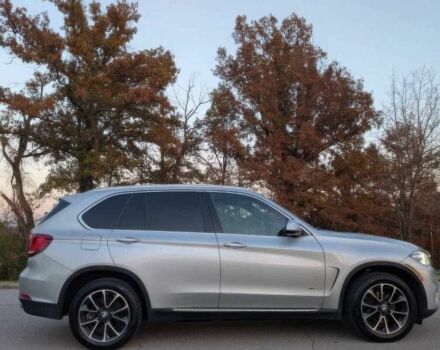 Серый БМВ Х5, объемом двигателя 3 л и пробегом 119 тыс. км за 8000 $, фото 3 на Automoto.ua