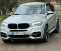 Серый БМВ Х5, объемом двигателя 3 л и пробегом 235 тыс. км за 29999 $, фото 30 на Automoto.ua