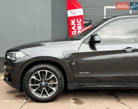 Серый БМВ Х5, объемом двигателя 2 л и пробегом 192 тыс. км за 27999 $, фото 3 на Automoto.ua