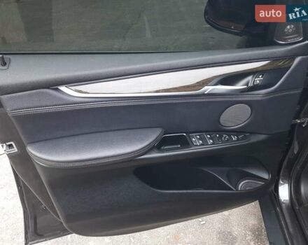 Серый БМВ Х5, объемом двигателя 3 л и пробегом 229 тыс. км за 27499 $, фото 22 на Automoto.ua