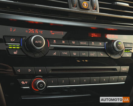 Серый БМВ Х5, объемом двигателя 3 л и пробегом 186 тыс. км за 32500 $, фото 23 на Automoto.ua