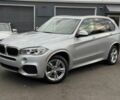 Серый БМВ Х5, объемом двигателя 3 л и пробегом 54 тыс. км за 8700 $, фото 2 на Automoto.ua