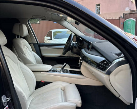 Серый БМВ Х5, объемом двигателя 2 л и пробегом 247 тыс. км за 27000 $, фото 12 на Automoto.ua