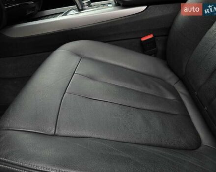 Сірий БМВ Х5, об'ємом двигуна 2 л та пробігом 180 тис. км за 25999 $, фото 35 на Automoto.ua