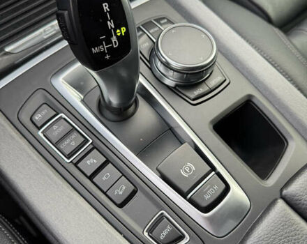 Сірий БМВ Х5, об'ємом двигуна 2 л та пробігом 145 тис. км за 22999 $, фото 36 на Automoto.ua