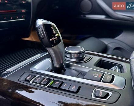 Сірий БМВ Х5, об'ємом двигуна 2 л та пробігом 236 тис. км за 26900 $, фото 35 на Automoto.ua