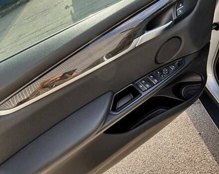 Серый БМВ Х5, объемом двигателя 2.98 л и пробегом 129 тыс. км за 25500 $, фото 17 на Automoto.ua