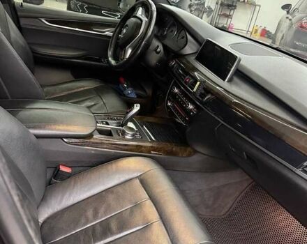 Сірий БМВ Х5, об'ємом двигуна 2.98 л та пробігом 211 тис. км за 28000 $, фото 11 на Automoto.ua