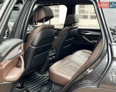 Серый БМВ Х5, объемом двигателя 2 л и пробегом 192 тыс. км за 27999 $, фото 13 на Automoto.ua