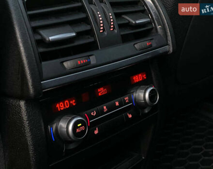 Серый БМВ Х5, объемом двигателя 2.99 л и пробегом 130 тыс. км за 33900 $, фото 7 на Automoto.ua