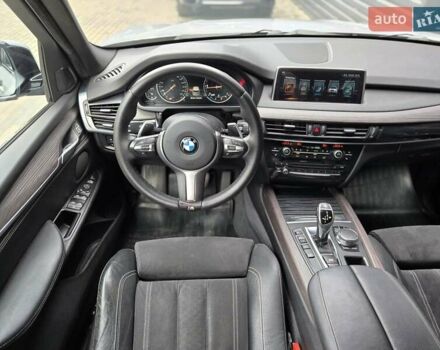 Серый БМВ Х5, объемом двигателя 2 л и пробегом 170 тыс. км за 29999 $, фото 5 на Automoto.ua