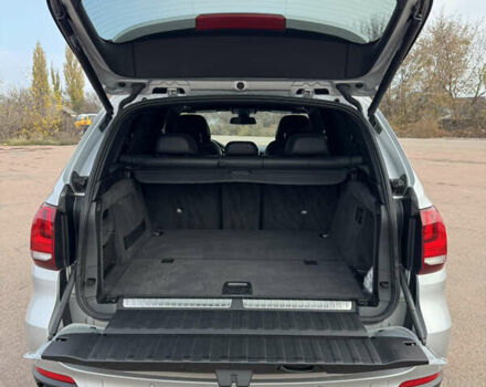 Сірий БМВ Х5, об'ємом двигуна 2 л та пробігом 145 тис. км за 22999 $, фото 33 на Automoto.ua