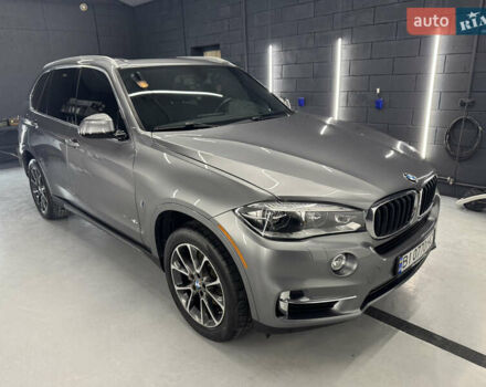 Серый БМВ Х5, объемом двигателя 2 л и пробегом 198 тыс. км за 27000 $, фото 4 на Automoto.ua
