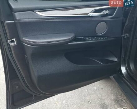 Серый БМВ Х5, объемом двигателя 3 л и пробегом 229 тыс. км за 27499 $, фото 20 на Automoto.ua