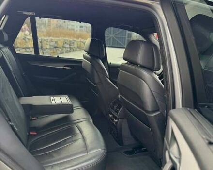 Серый БМВ Х5, объемом двигателя 2.99 л и пробегом 299 тыс. км за 28800 $, фото 18 на Automoto.ua