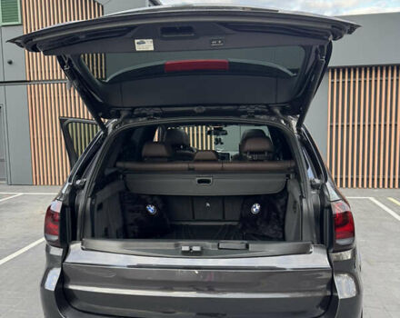 БМВ Х5 2017 в Днепре (Днепропетровске) на Automoto.ua Серый БМВ Х5, объемом двигателя 2.98 л и пробегом 140 тыс. км за 33500 $, фото 10 на Automoto.ua