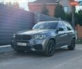 Серый БМВ Х5, объемом двигателя 2 л и пробегом 143 тыс. км за 31500 $, фото 1 на Automoto.ua