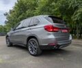 Сірий БМВ Х5, об'ємом двигуна 3 л та пробігом 202 тис. км за 18299 $, фото 5 на Automoto.ua