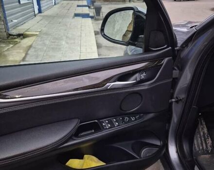 Сірий БМВ Х5, об'ємом двигуна 2 л та пробігом 157 тис. км за 30000 $, фото 15 на Automoto.ua