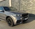 Серый БМВ Х5, объемом двигателя 2 л и пробегом 235 тыс. км за 35000 $, фото 1 на Automoto.ua