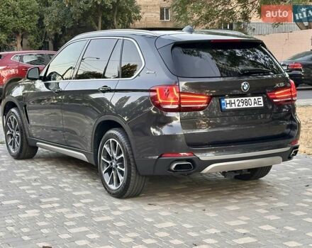 Сірий БМВ Х5, об'ємом двигуна 2 л та пробігом 236 тис. км за 26900 $, фото 6 на Automoto.ua