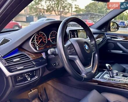 Сірий БМВ Х5, об'ємом двигуна 2 л та пробігом 236 тис. км за 26900 $, фото 31 на Automoto.ua