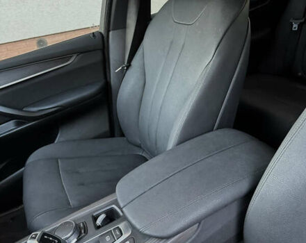 Сірий БМВ Х5, об'ємом двигуна 2 л та пробігом 166 тис. км за 25700 $, фото 13 на Automoto.ua