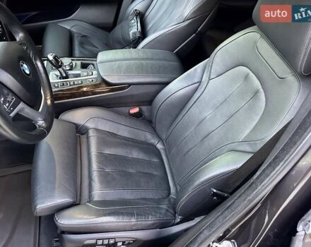 Сірий БМВ Х5, об'ємом двигуна 2 л та пробігом 236 тис. км за 26900 $, фото 32 на Automoto.ua
