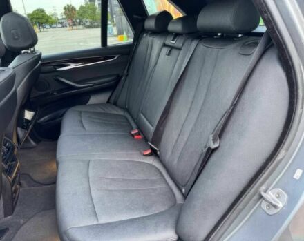 Серый БМВ Х5, объемом двигателя 3 л и пробегом 67 тыс. км за 20500 $, фото 11 на Automoto.ua