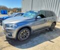 Серый БМВ Х5, объемом двигателя 3 л и пробегом 76 тыс. км за 5000 $, фото 1 на Automoto.ua