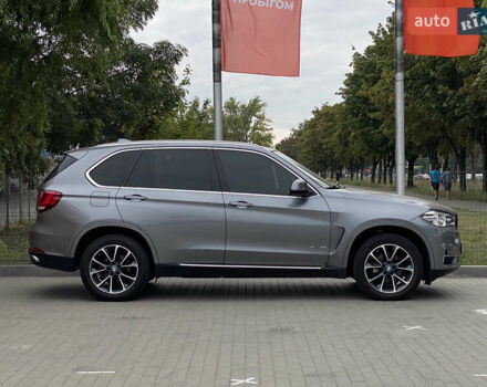 Серый БМВ Х5, объемом двигателя 2.98 л и пробегом 76 тыс. км за 31900 $, фото 3 на Automoto.ua