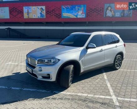 Серый БМВ Х5, объемом двигателя 3 л и пробегом 180 тыс. км за 21500 $, фото 13 на Automoto.ua