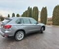 Серый БМВ Х5, объемом двигателя 3 л и пробегом 195 тыс. км за 35500 $, фото 3 на Automoto.ua