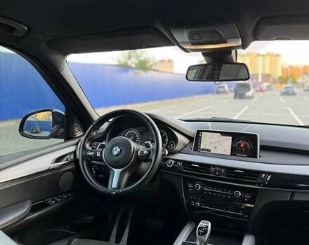 Серый БМВ Х5, объемом двигателя 2.99 л и пробегом 299 тыс. км за 28800 $, фото 30 на Automoto.ua