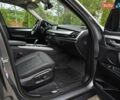 Сірий БМВ Х5, об'ємом двигуна 2 л та пробігом 180 тис. км за 25999 $, фото 43 на Automoto.ua