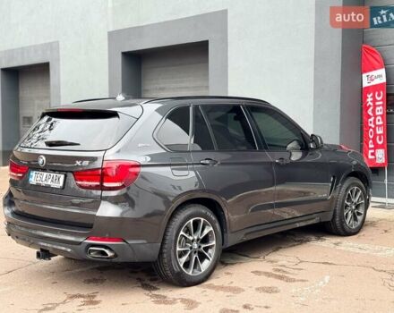 Серый БМВ Х5, объемом двигателя 2 л и пробегом 192 тыс. км за 27999 $, фото 8 на Automoto.ua