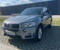Серый БМВ Х5, объемом двигателя 2 л и пробегом 195 тыс. км за 21500 $, фото 1 на Automoto.ua
