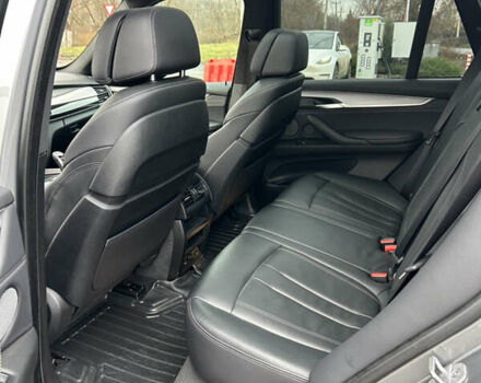 Сірий БМВ Х5, об'ємом двигуна 2.99 л та пробігом 67 тис. км за 45350 $, фото 24 на Automoto.ua