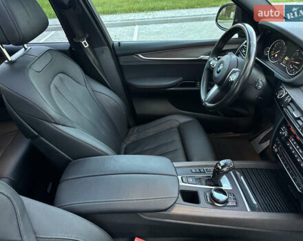 Сірий БМВ Х5, об'ємом двигуна 3 л та пробігом 204 тис. км за 41500 $, фото 52 на Automoto.ua